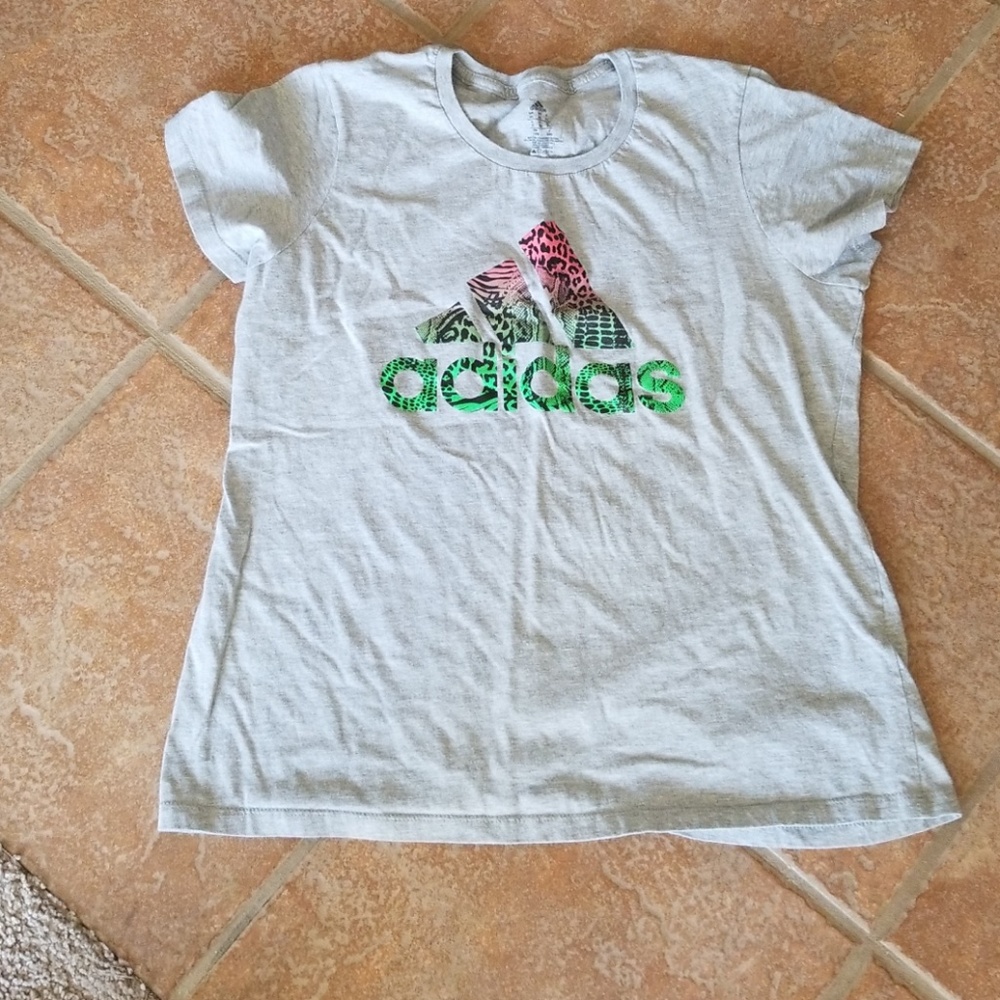 Adidas tshirt